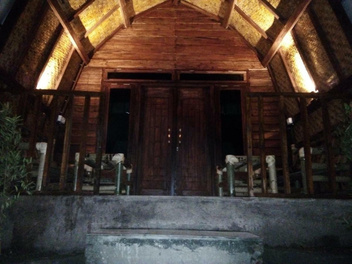 Bale Hostel Kuta  Екстер'єр фото