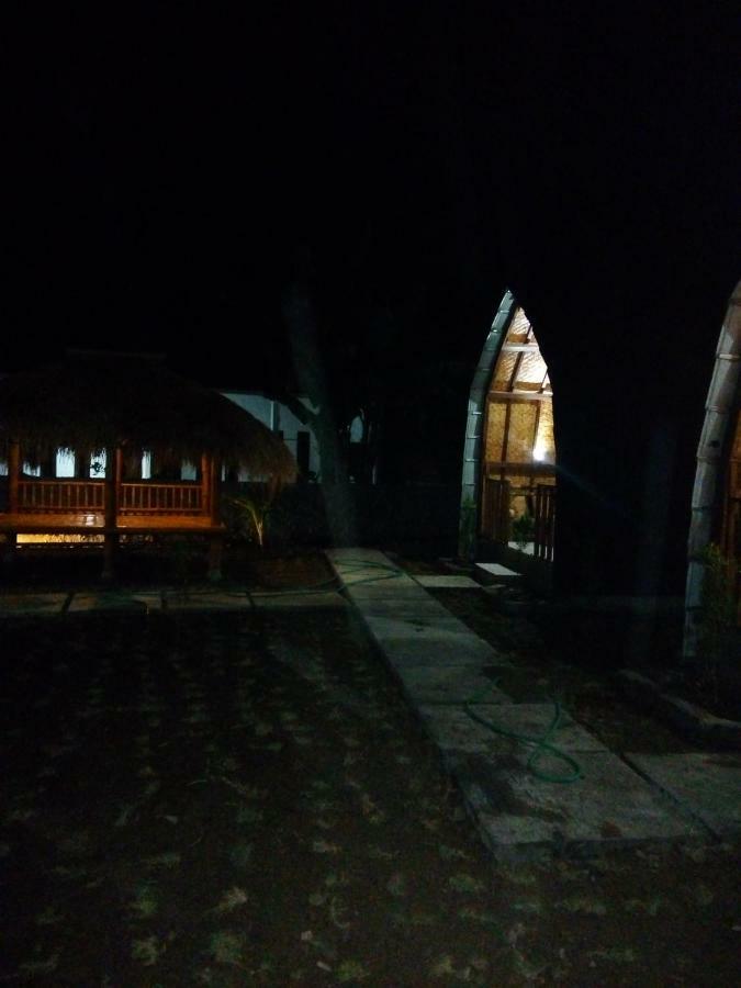Bale Hostel Kuta  Екстер'єр фото